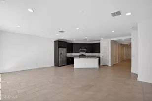 2555 W Sunland Ave, Phoenix, AZ 85041 - Photo 18