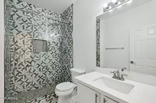 25426 N Hackberry Dr, Phoenix, AZ 85083 - Photo 22