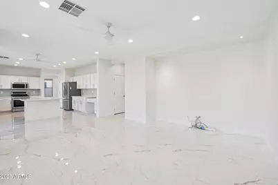 25426 N Hackberry Drive, Phoenix, AZ 85083 - Photo 14