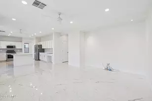 25426 N Hackberry Dr, Phoenix, AZ 85083 - Photo 14