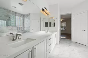 25426 N Hackberry Dr, Phoenix, AZ 85083 - Photo 32