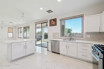 25426 N Hackberry Drive, Phoenix, AZ 85083 - Photo 16