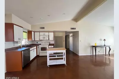 1320 E Bethany Home Road #72, Phoenix, AZ 85014 - Photo 4