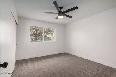 3933 W Cactus Wren Drive, Phoenix, AZ 85051 - Photo 24