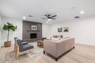 3933 W Cactus Wren Dr, Phoenix, AZ 85051 - Photo 16