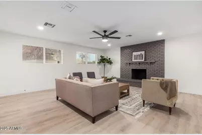 3933 W Cactus Wren Drive, Phoenix, AZ 85051 - Photo 14