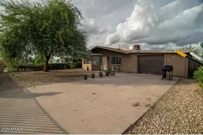 2338 W Cholla Street, Phoenix, AZ 85029 - Photo 1