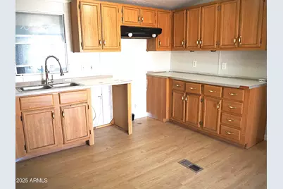 7411 S 43rd Place, Phoenix, AZ 85042 - Photo 10