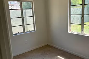 1321 S College Ave, Tempe, AZ 85281 - Photo 14