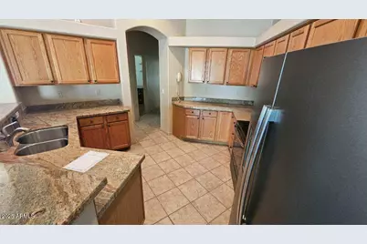 2232 E Constance Way, Phoenix, AZ 85042 - Photo 2