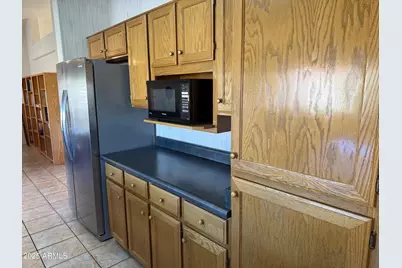 11002 W Yukon Drive, Peoria, AZ 85373 - Photo 22