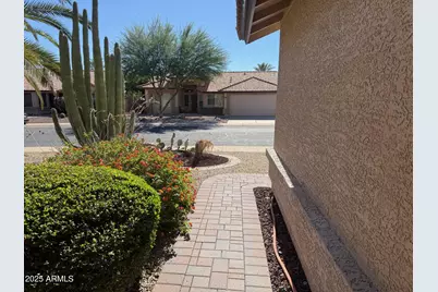 11002 W Yukon Drive, Peoria, AZ 85373 - Photo 6