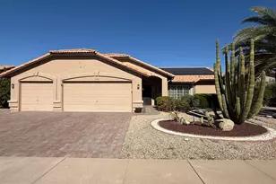 11002 W Yukon Dr, Peoria, AZ 85373 - Photo 1