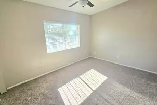 2506 W Caribbean Ln, Phoenix, AZ 85023 - Photo 10