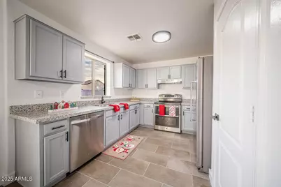 24997 W Illini Street, Buckeye, AZ 85326 - Photo 10