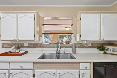 35 W Kayetan Drive, Sierra Vista, AZ 85635 - Photo 12