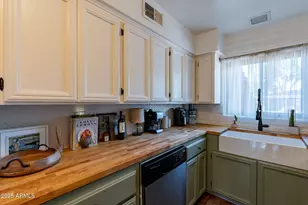 4438 E Hubbell St, Phoenix, AZ 85008 - Photo 16