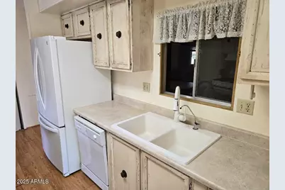 19065 N Dinero Road, Sun City, AZ 85373 - Photo 14