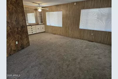 19065 N Dinero Road, Sun City, AZ 85373 - Photo 10