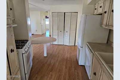 19065 N Dinero Road, Sun City, AZ 85373 - Photo 20