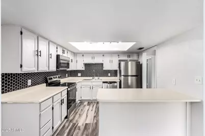 8344 N 21st Drive #I105, Phoenix, AZ 85021 - Photo 10