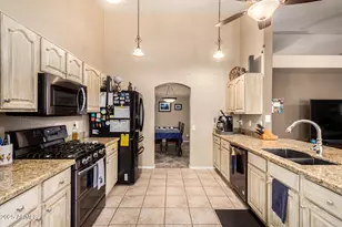 1317 E Cottonwood Ln, Phoenix, AZ 85048 - Photo 18