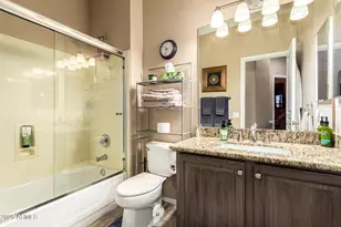 1317 E Cottonwood Ln, Phoenix, AZ 85048 - Photo 30