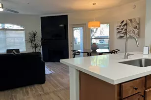 15095 N Thompson Peak Pkwy, Scottsdale, AZ 85260 - Photo 6