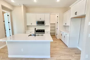 5590 N 205th Ln, Buckeye, AZ 85396 - Photo 4