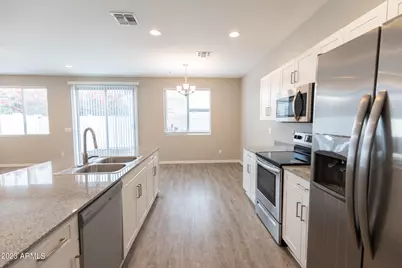 2950 N 38th Street #4, Phoenix, AZ 85018 - Photo 8