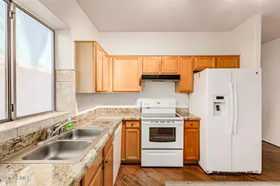 13558 W Young Street, Surprise, AZ 85374 - Photo 14