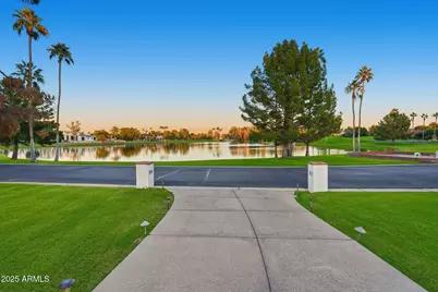 6 E Oakwood Hills Drive, Chandler, AZ 85248 - Photo 18