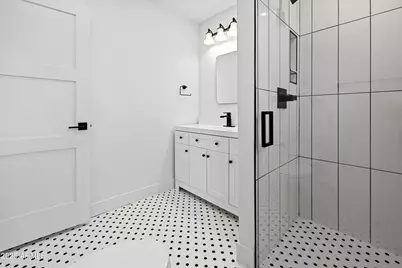 7801 N 16th Lane, Phoenix, AZ 85021 - Photo 32