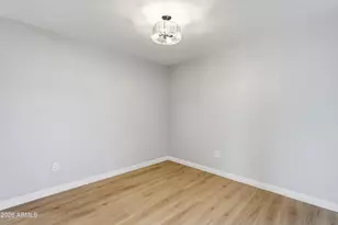 2914 E Cactus Rd, Phoenix, AZ 85032 - Photo 14