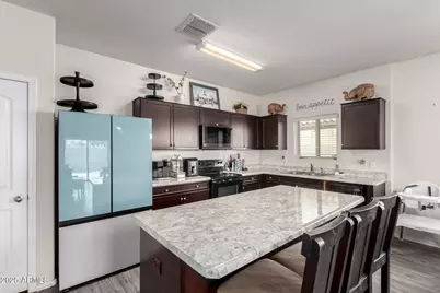 25255 W Burgess Lane, Buckeye, AZ 85326 - Photo 6