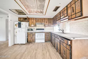 1526 W Muriel Dr, Phoenix, AZ 85023 - Photo 12