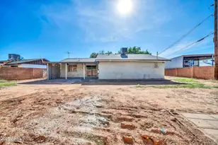 1526 W Muriel Dr, Phoenix, AZ 85023 - Photo 32