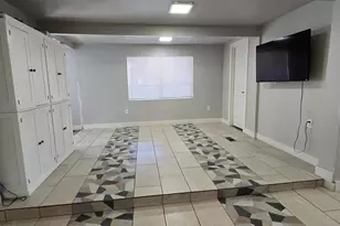 4126 E Fremont St, Phoenix, AZ 85042 - Photo 2