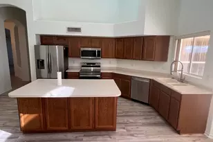 2015 N 123rd Dr, Avondale, AZ 85392 - Photo 2