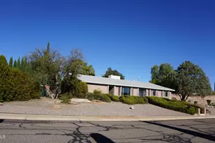 1780 Driftwood Cir, Sierra Vista, AZ 85635 - Photo 2