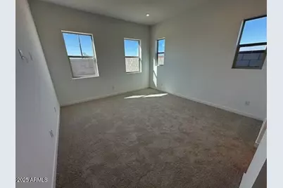 10218 S 21st Drive, Phoenix, AZ 85041 - Photo 18