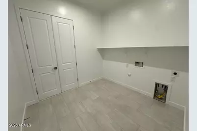 10218 S 21st Drive, Phoenix, AZ 85041 - Photo 12