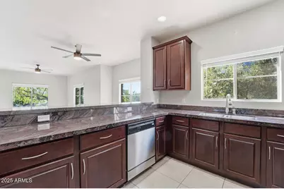 5350 E Deer Valley Drive #2420, Phoenix, AZ 85054 - Photo 16