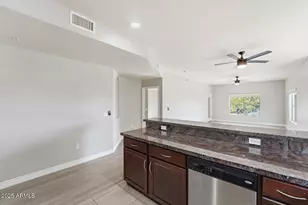 5350 E Deer Valley Dr, Phoenix, AZ 85054 - Photo 14