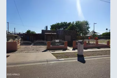 2821 E Adams Street, Phoenix, AZ 85034 - Photo 2