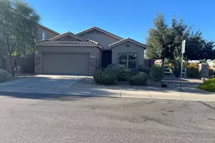 4 W Saddle Way, San Tan Valley, AZ 85143 - Photo 2