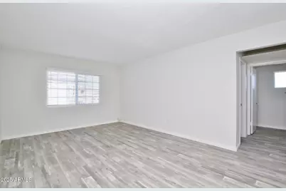 44 W Roanoke Avenue #8, Phoenix, AZ 85004 - Photo 4