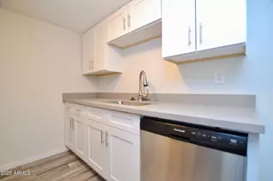 44 W Roanoke Ave, Phoenix, AZ 85004 - Photo 2