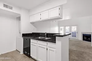 4901 S Calle Los Cerros Dr, Tempe, AZ 85282 - Photo 12