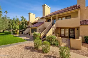 4901 S Calle Los Cerros Dr, Tempe, AZ 85282 - Photo 2